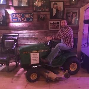 Meet your Posher, Alex